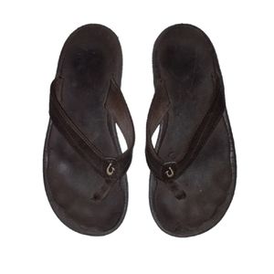 OluKai flip flop sandals